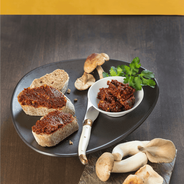 Thai Chilipaste mit Pilzen - Namprik Pao Sam Het - Yak Thai