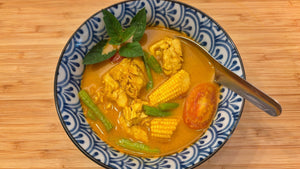 Gelbes Thai Curry mit Huhn - Gaeng Gari Gai - Yak Thai