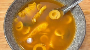 Sauer-scharfe Suppe aus Südthailand - Gaeng Som Pak Dai - Yak Thai