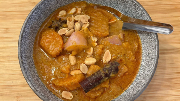 Vegetarisches Massaman Curry - Gaeng Massaman Man Thet - Yak Thai