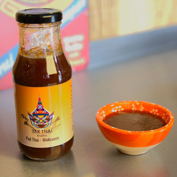 Pad Thai Sauce für Wok Gerichte im Set mit Reisnudeln - Yak Thai